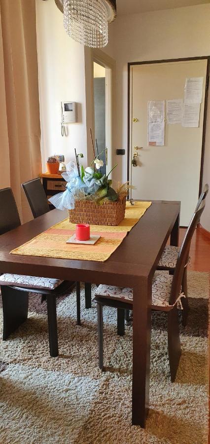 Appartement Casa Cristina à Parme Extérieur photo